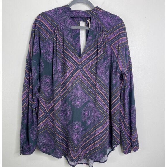 Free People Walking On A Dream Purple Front Key Hole Tunic Top Size Medium - Picture 7 of 7